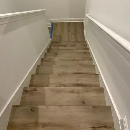 laminate flooring installed on stairs